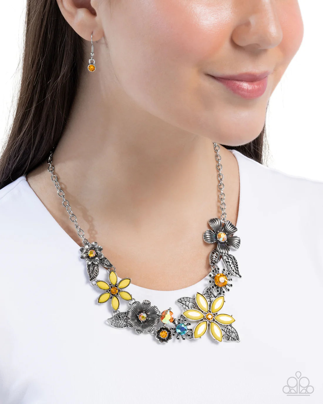 Paparazzi Necklaces - Garden my Sparkle - Yellow