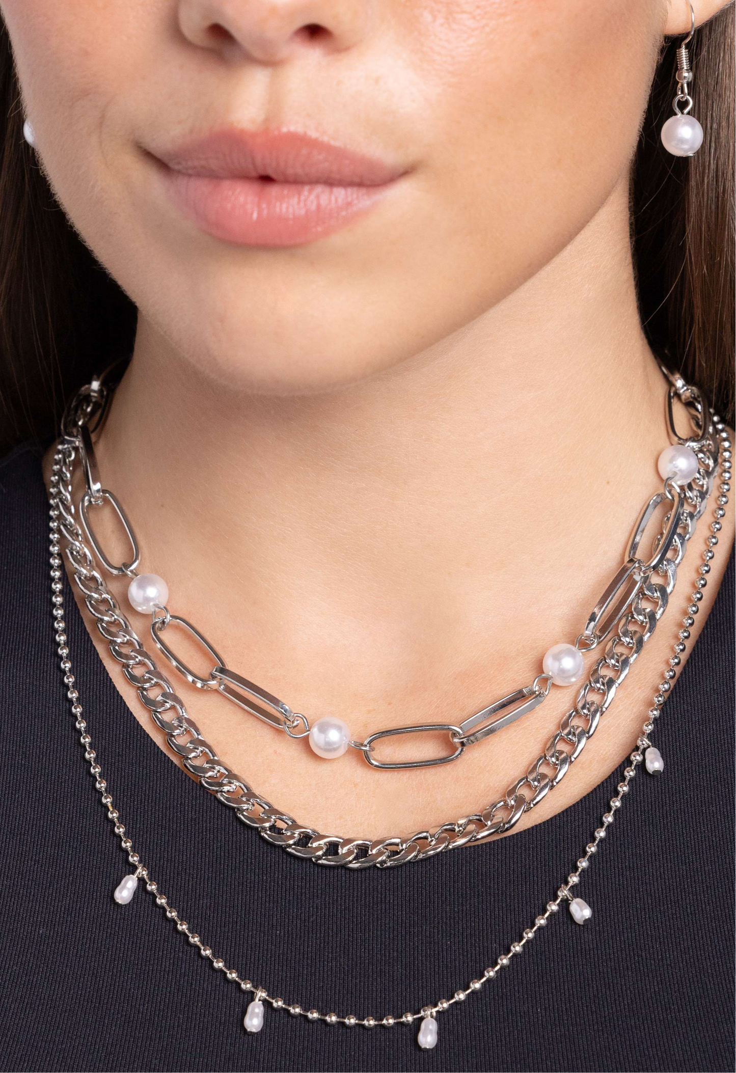 Paparazzi Necklaces - Presidential Passion - White