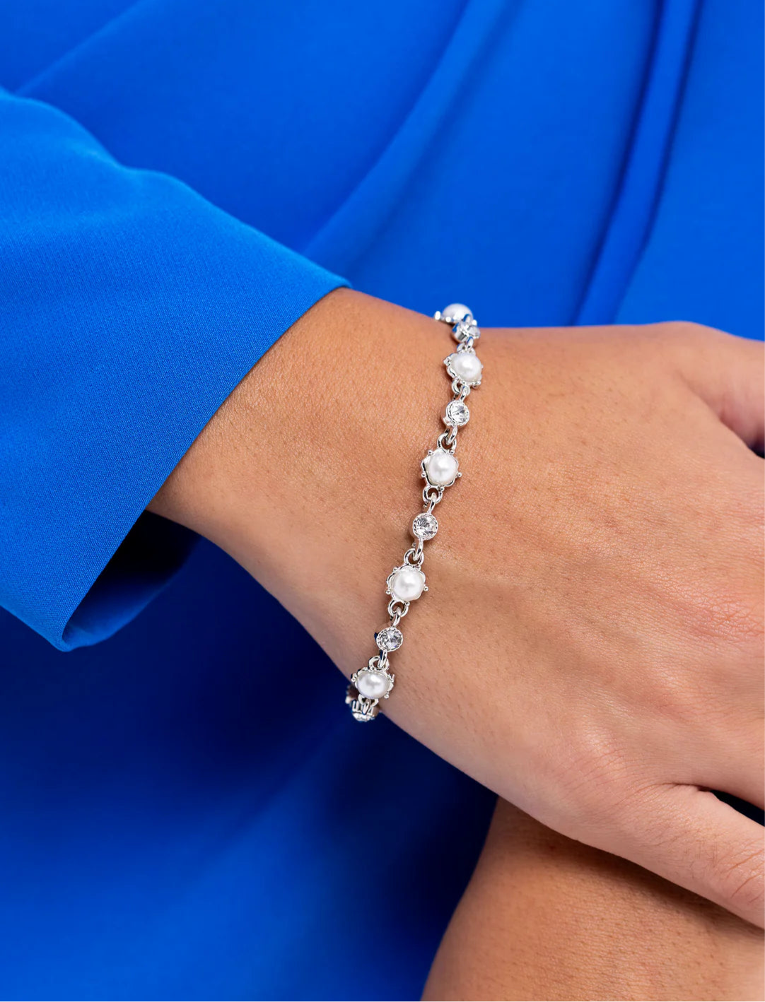 Paparazzi Bracelets - Particularly Pronged - White