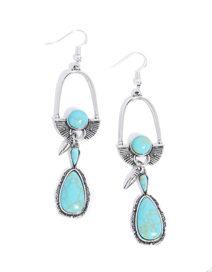 Paparazzi Earrings - Badlands Basic - Blue