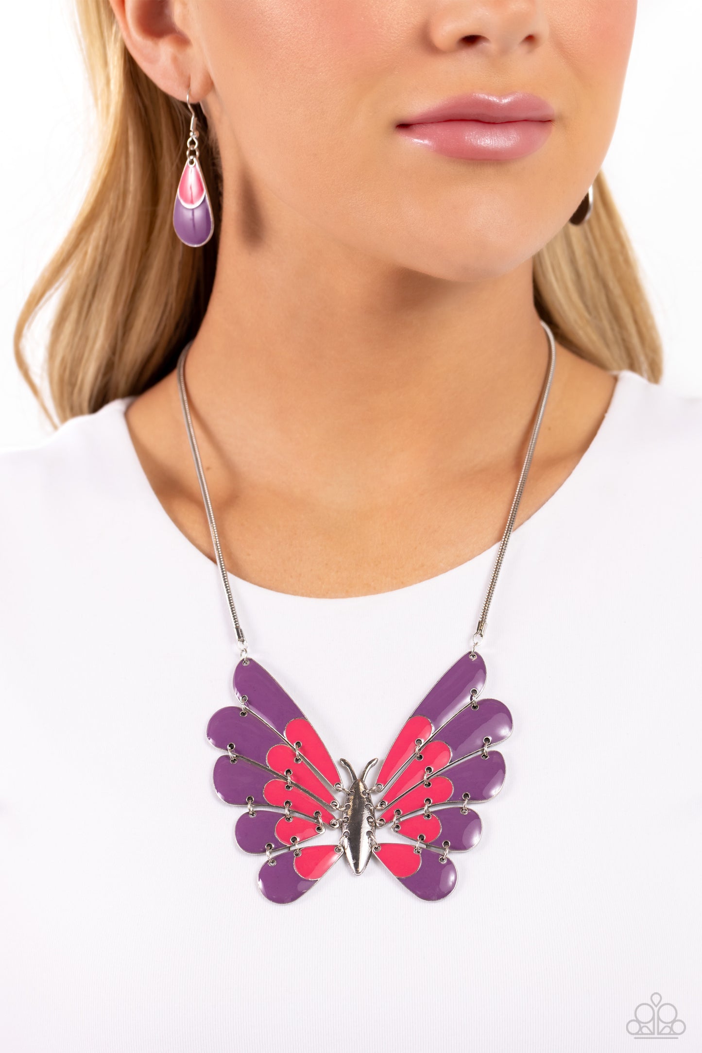 Paparazzi Necklaces - Moth Maven - Purple