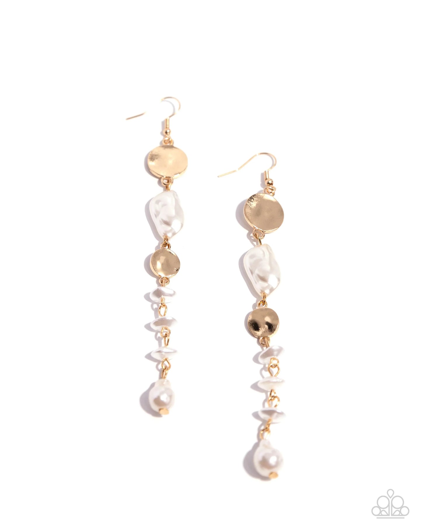 Paparazzi Earrings - Cosmopolitan Chic - Gold