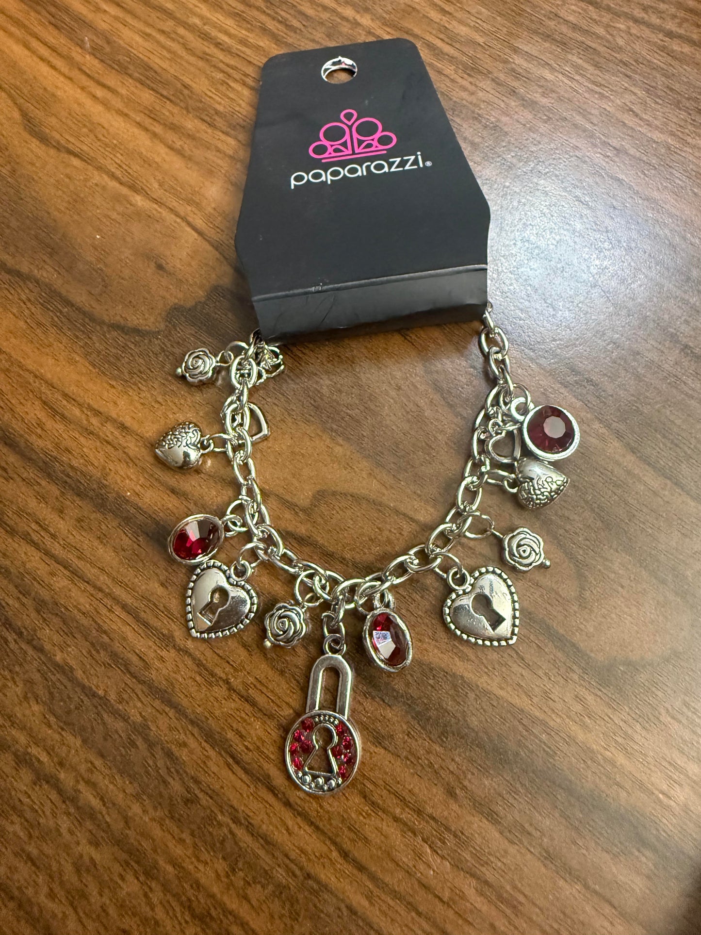 Paparazzi Bracelets - Luxurious Locks - Red - B001M
