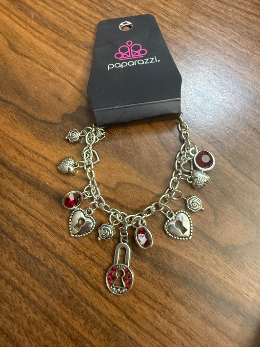 Paparazzi Bracelets - Luxurious Locks - Red - B001M