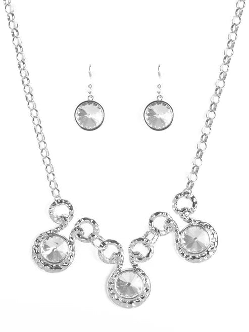 Paparazzi Necklaces - Hypnotized - Silver