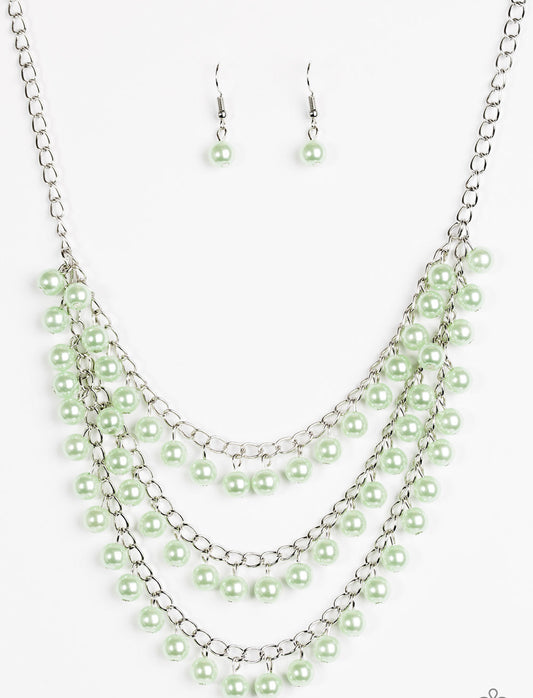 Paparazzi Necklaces - Chicly Classic - Green
