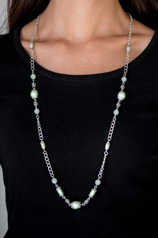 Paparazzi Necklaces - Magnificently Milan - Green