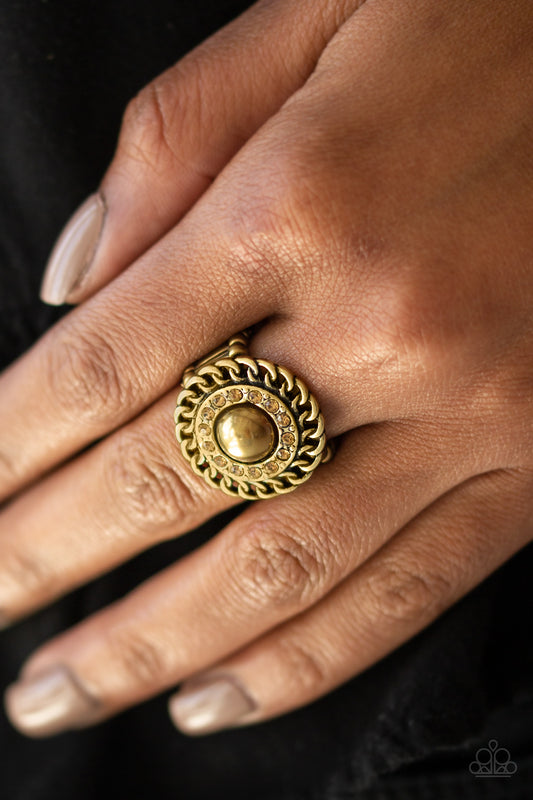 Paparazzi Rings- Big City Attitude - Brass