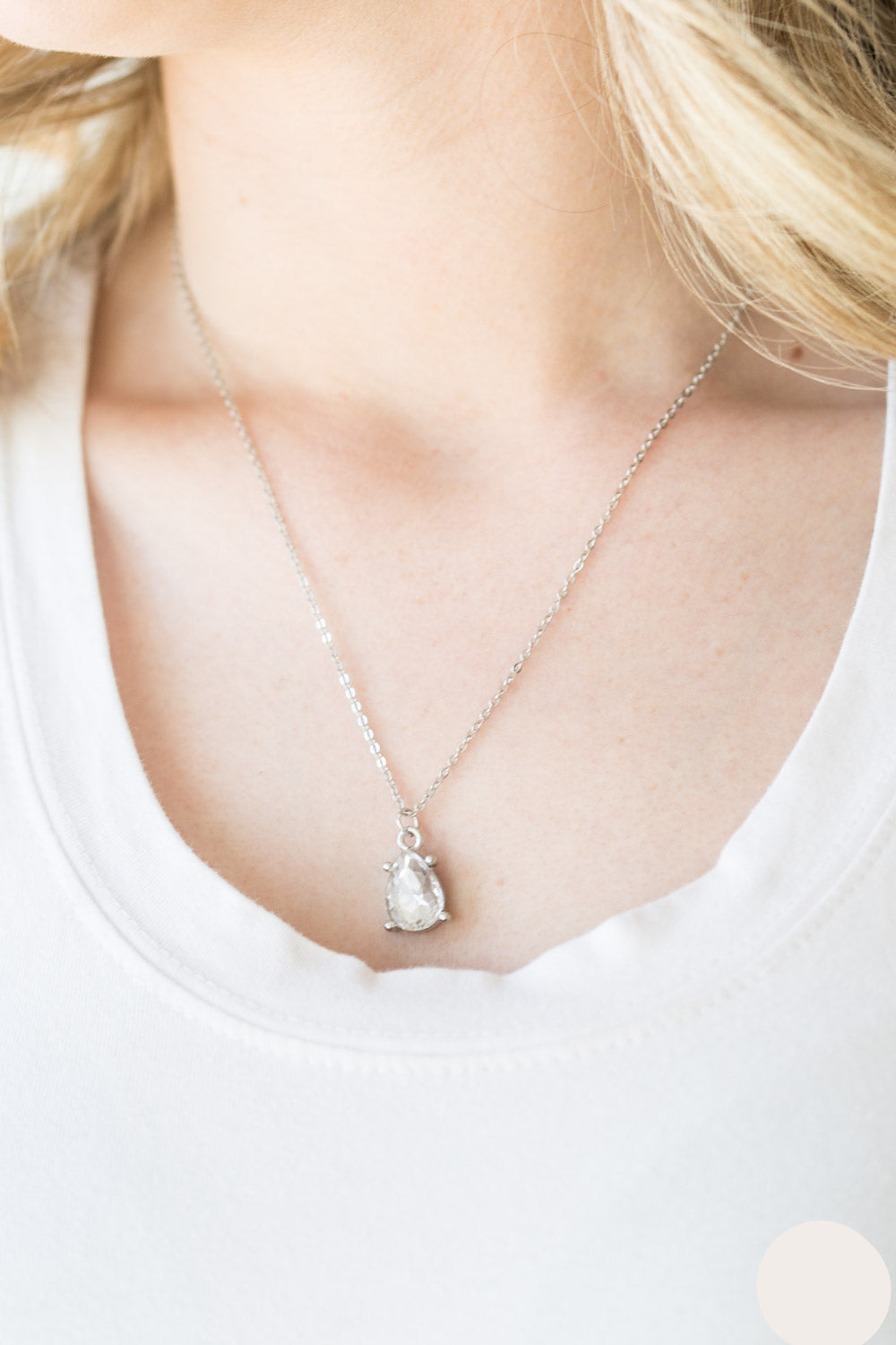 Paparazzi Necklaces - Classy Classical - White