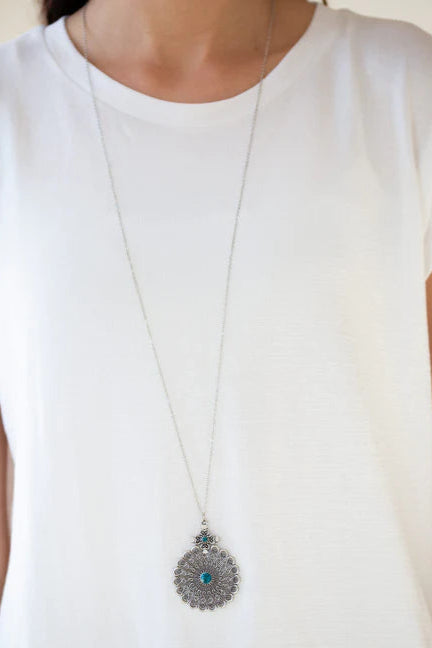 Paparazzi Necklaces - A Walk on the Wildflower Side - Blue