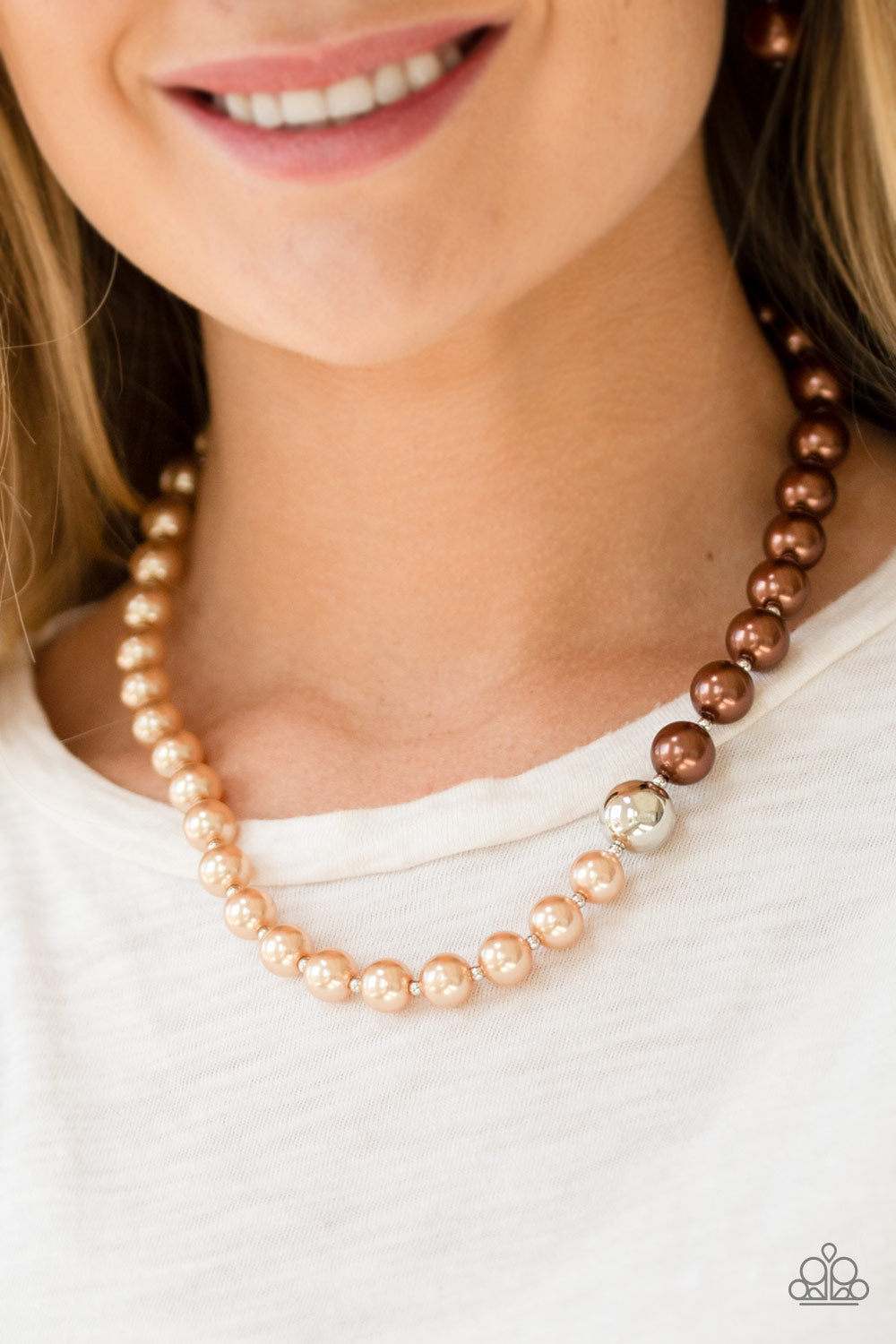 Paparazzi Necklaces - 5th Avenue A-Lister - Brown