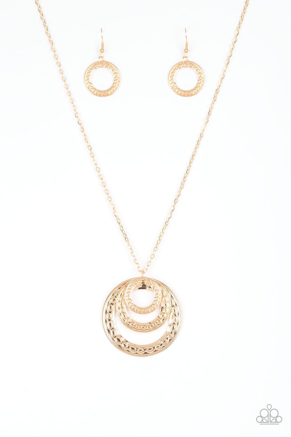 Paparazzi Necklaces - Savagely She-Wolf - Gold