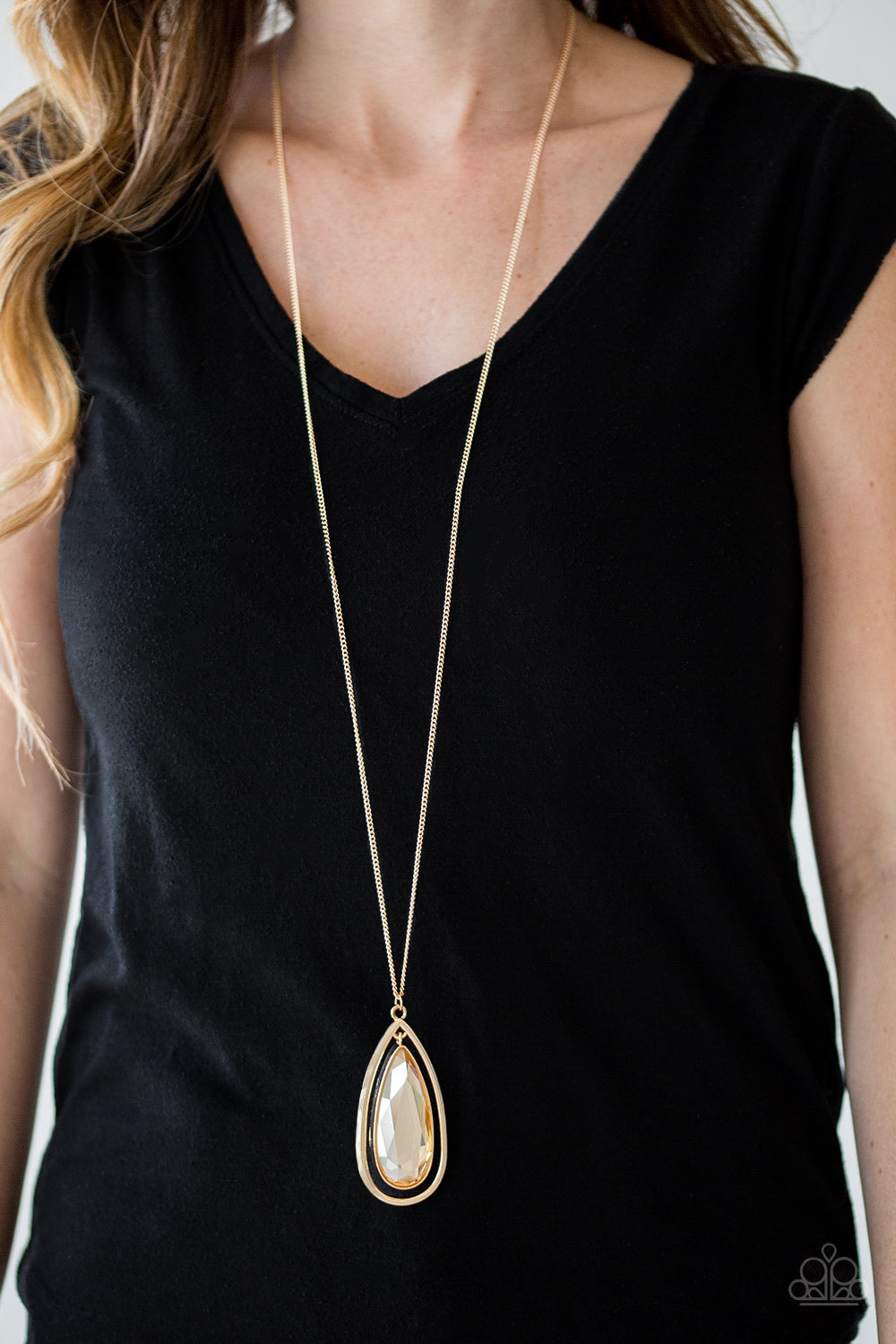 Paparazzi Necklaces - The Royal Coronation - Gold
