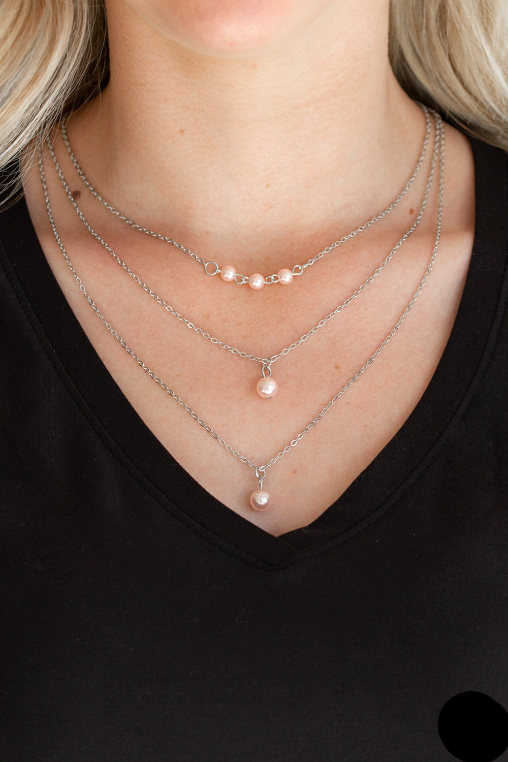 Paparazzi Necklaces - High Heels and Hustle - Pink
