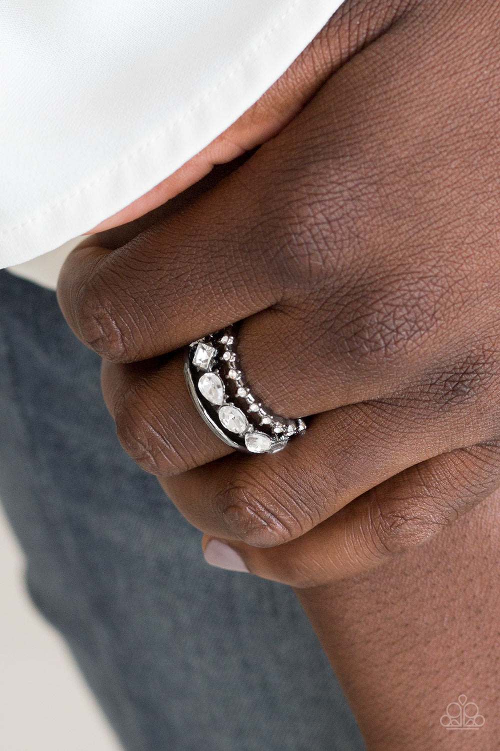 Paparazzi Rings - Backstage Sparkle - Black