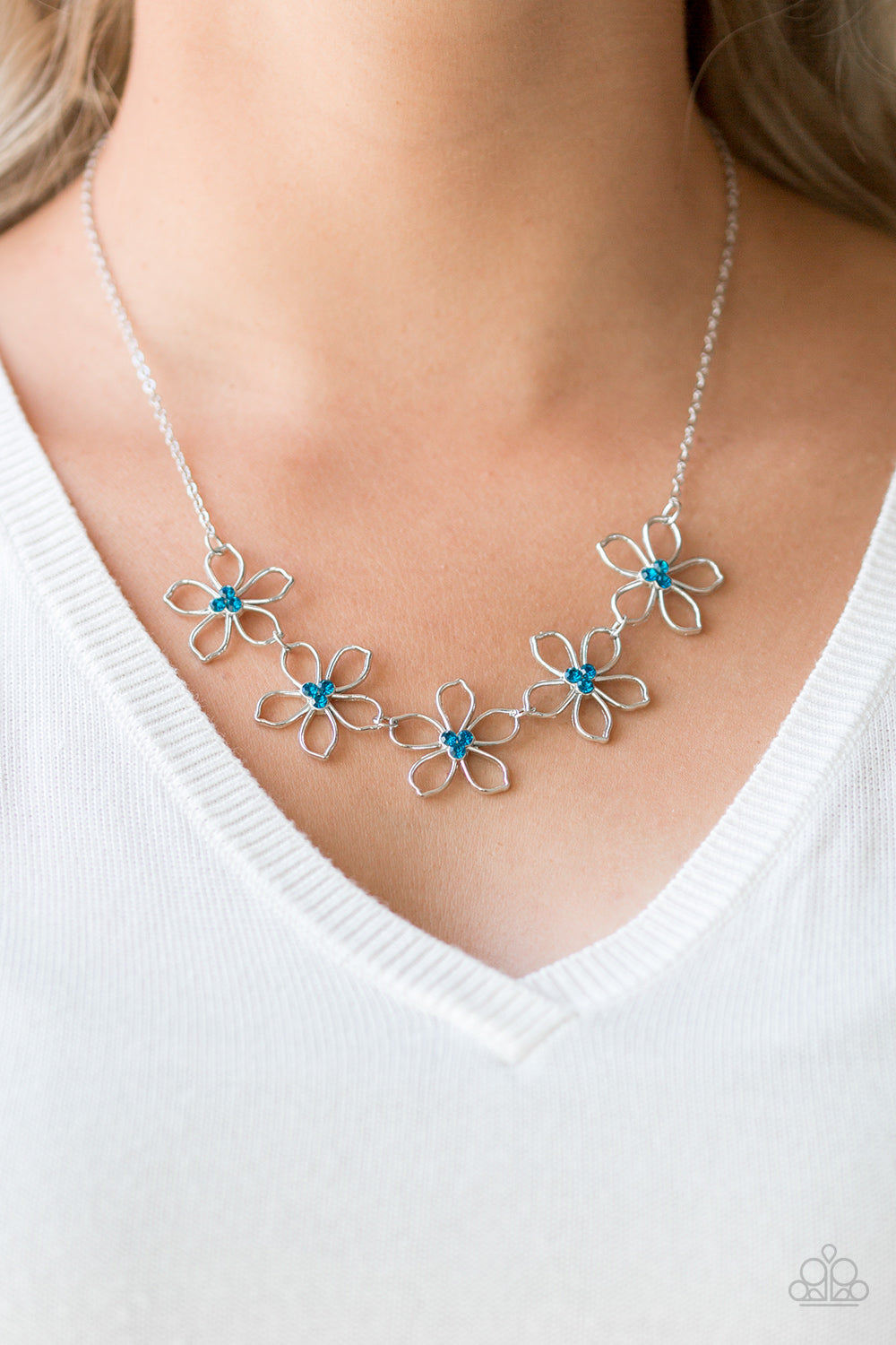 Paparazzi Necklaces - Hoppin' Hibiscus - Blue