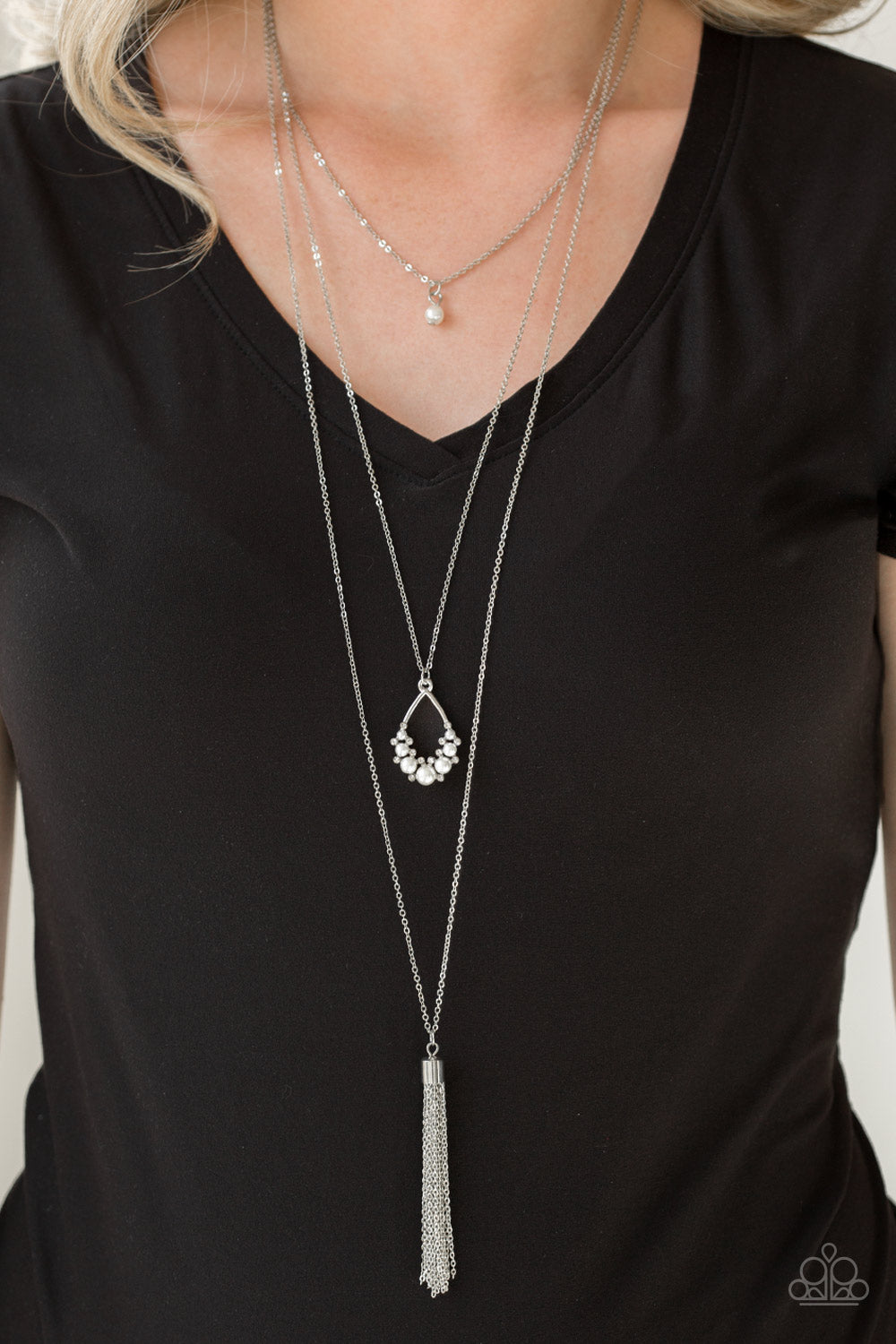 Paparazzi Necklaces - Be Fancy - White