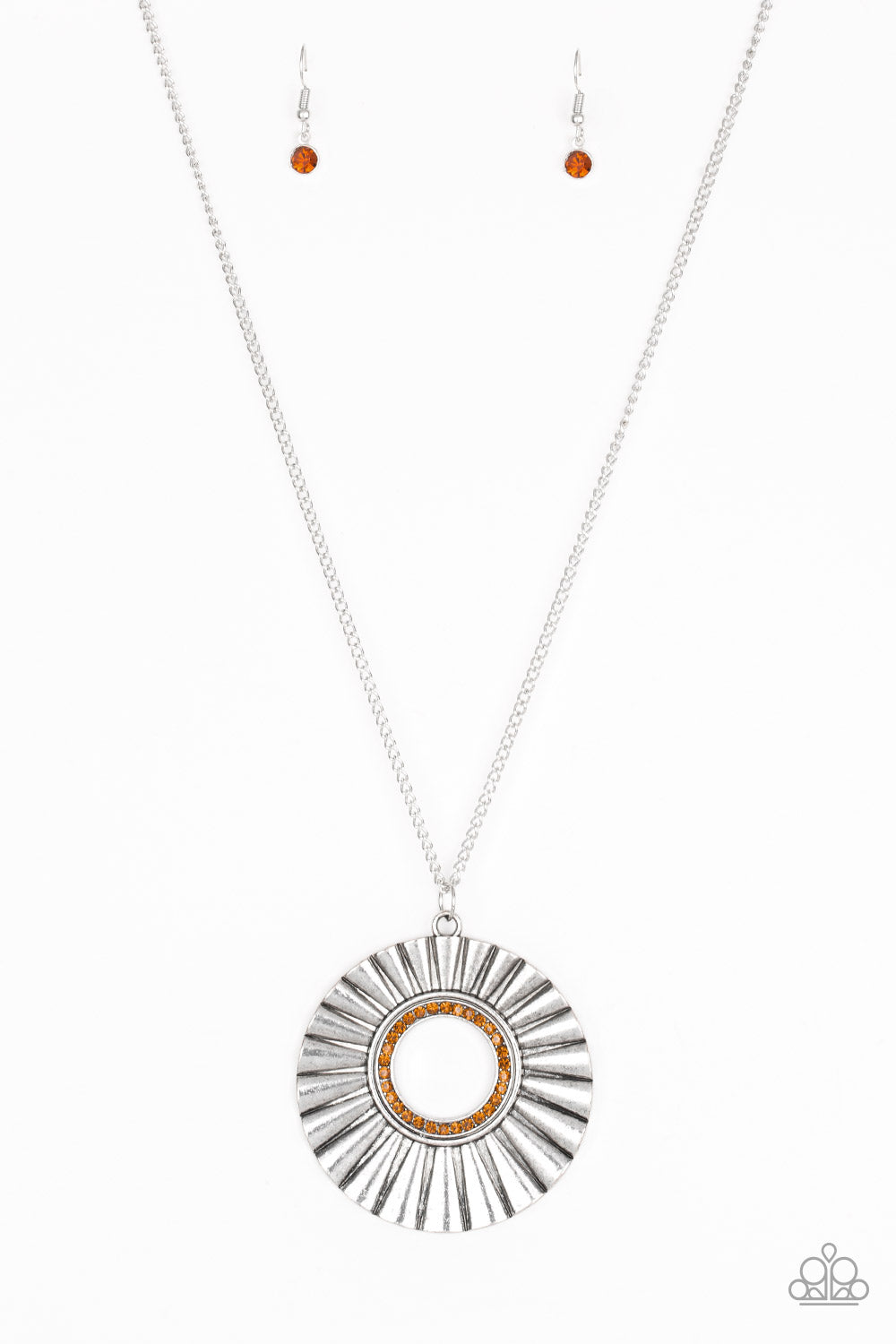 Paparazzi necklace - Chicly Centered - Brown
