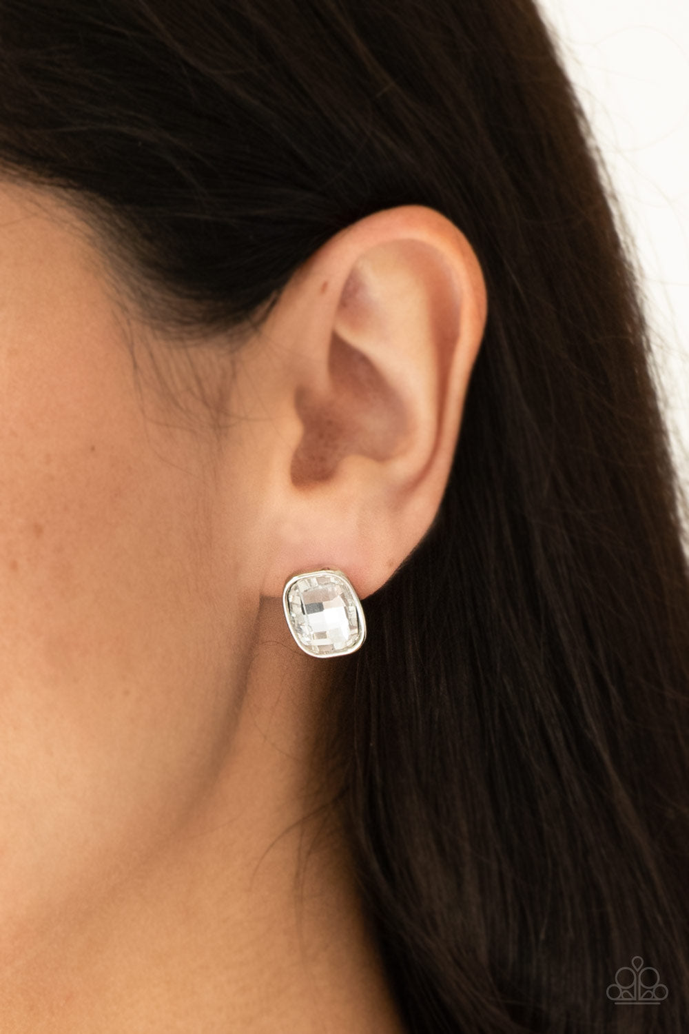 Paparazzi Earrings - Incredibly Iconic - White