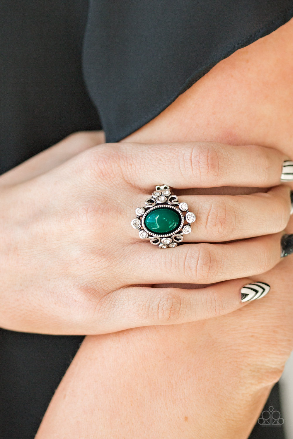 Paparazzi Rings - Noticeably Notable - Green