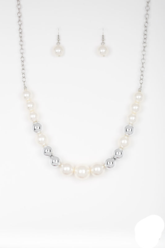 Paparazzi Necklaces - Take Note - White