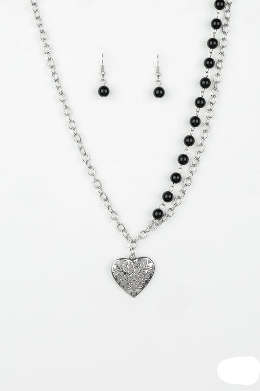 Paparazzi Necklaces - Forever In My Heart - Black