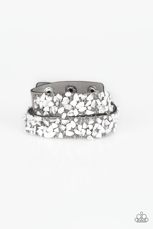 Paparazzi Urban Collection - Wrap - Crush to Conclusion - White
