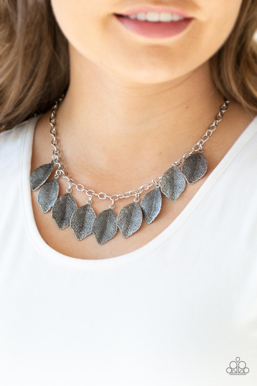 Paparazzi necklace - A True Be-LEAF-er - Silver