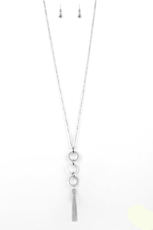 Paparazzi Necklaces - Diva In Diamonds - White