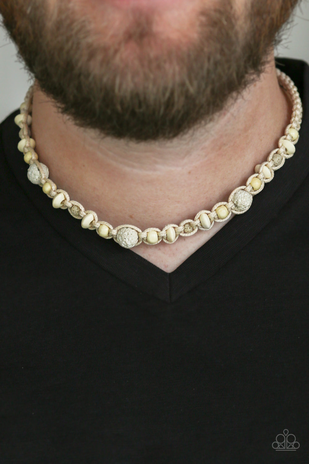 Paparazzi Urban Collection necklace - Shark Baiter - White