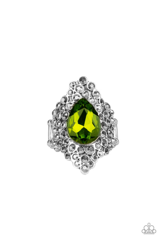 Paparazzi Rings - Hollywood Heiress - Green