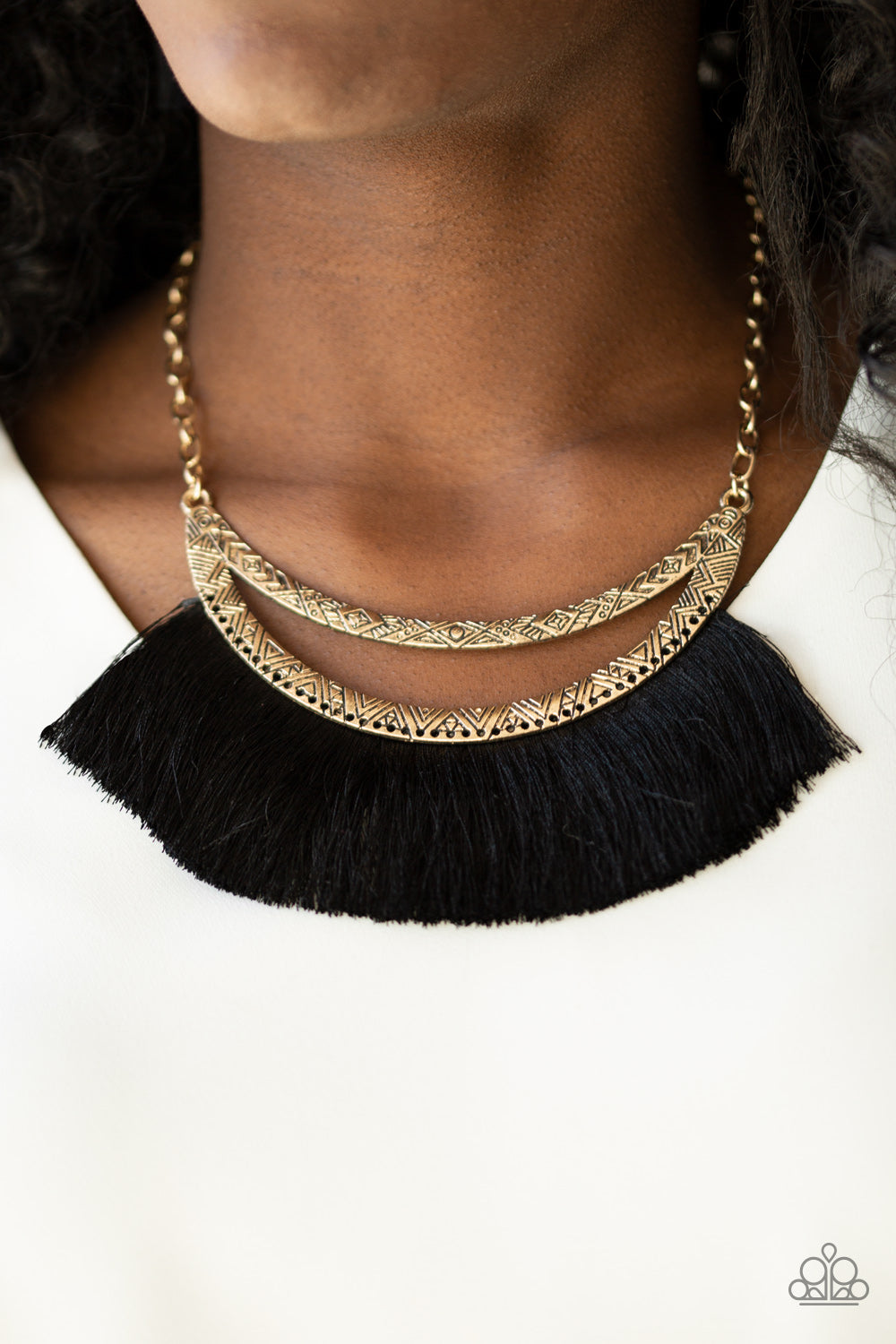 Paparazzi necklace - The MANE Event - Gold