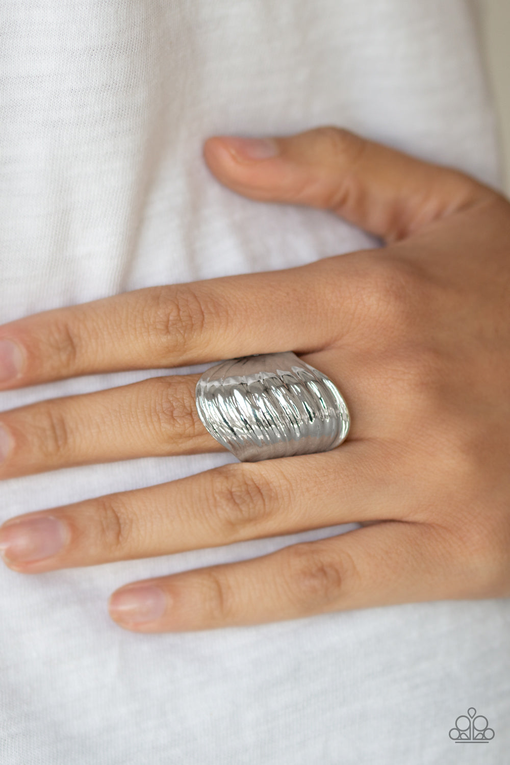 Paparazzi Rings - Made That SWAY - Silver