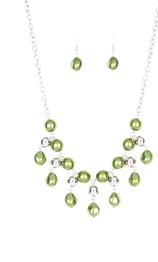 Paparazzi Necklaces - Queen Of The Gala - Green