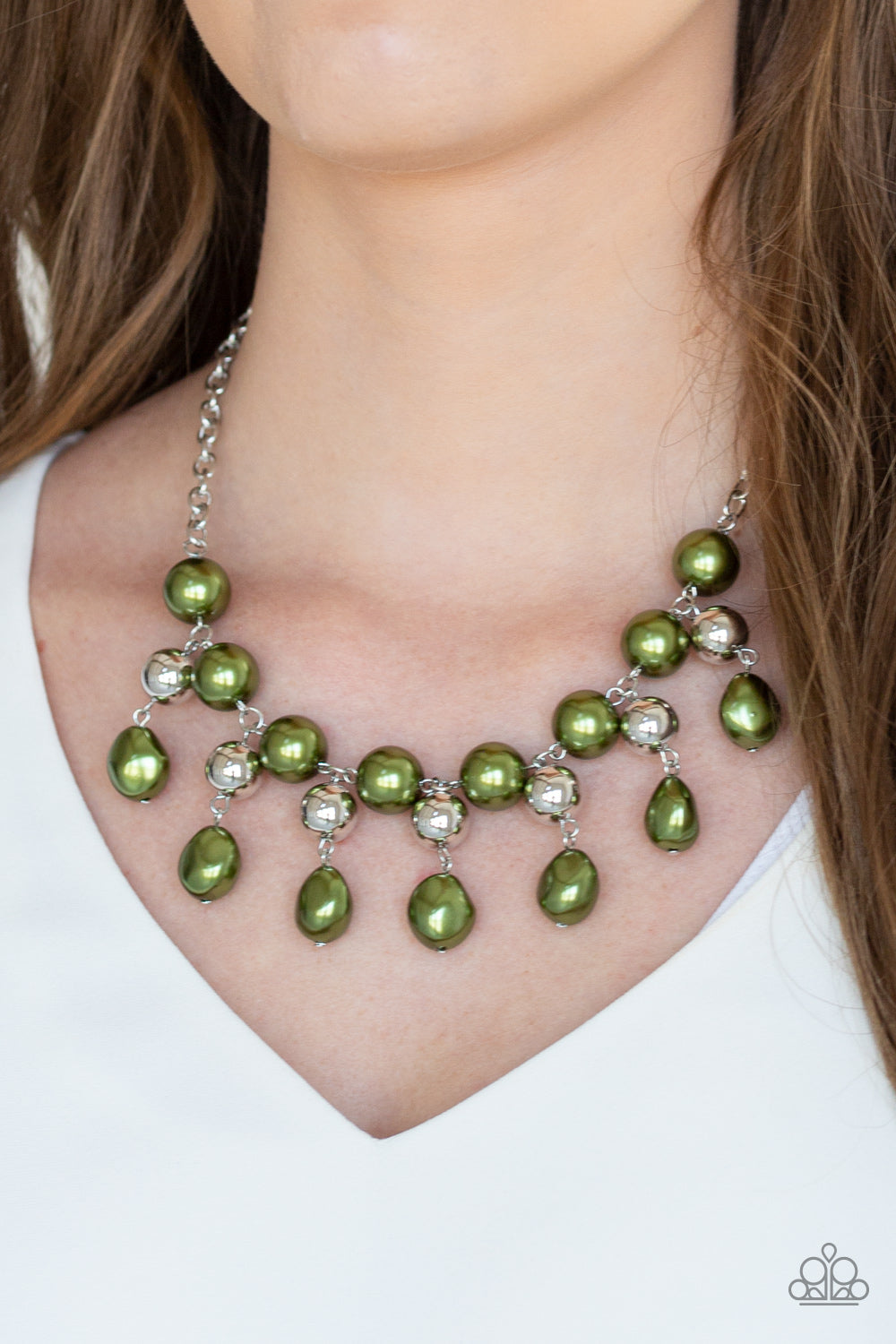 Paparazzi necklace - Queen Of The Gala - Green