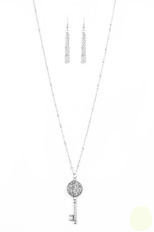 Paparazzi Necklaces - Key Keepsake - White