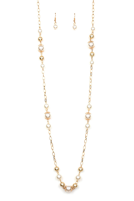 Paparazzi Necklaces - Wall Street Waltz - Gold
