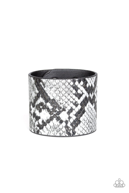 Paparazzi Urban Collection bracelets wrap - Whats HISS Is Mine - Silver