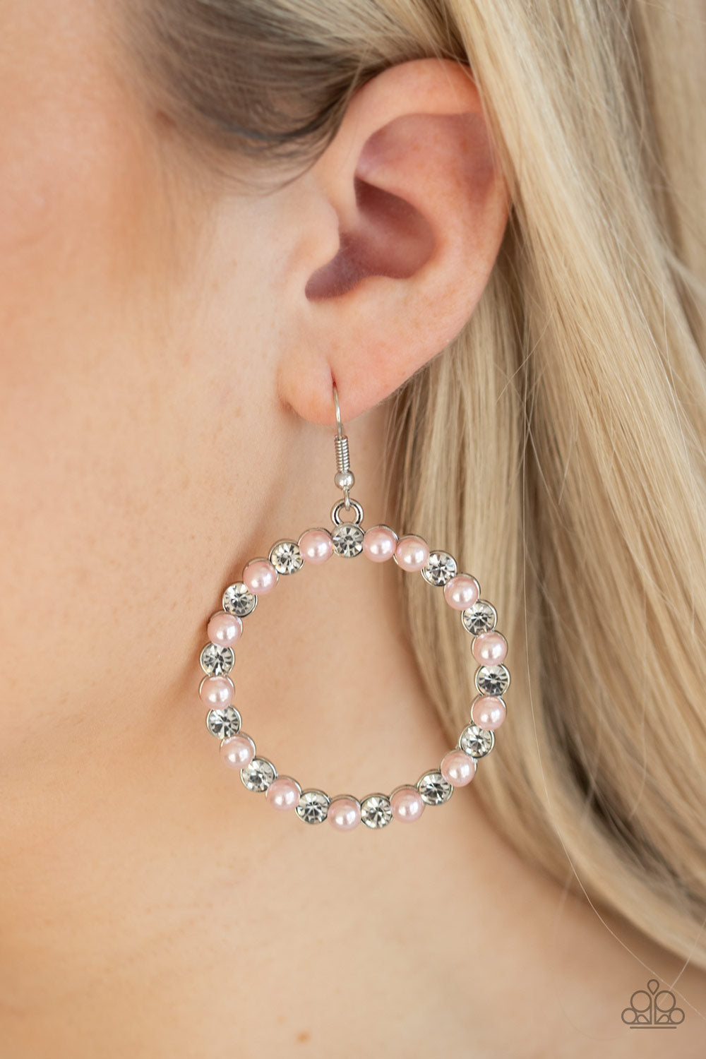 Paparazzi Earrings - Pearl Palace - Pink