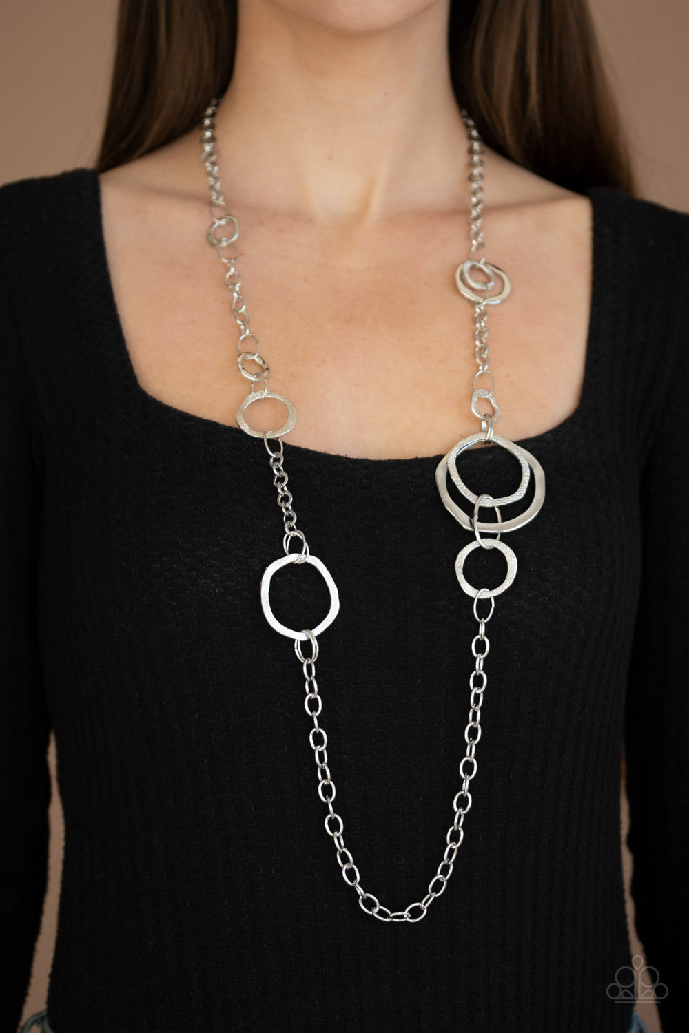 Paparazzi Necklaces - Amped Up Metallics - Silver