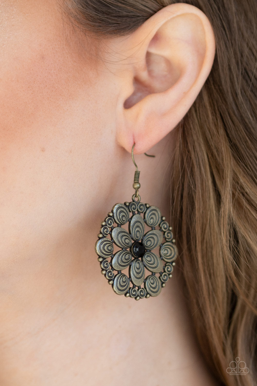 Paparazzi Earrings - Grove Groove - Black