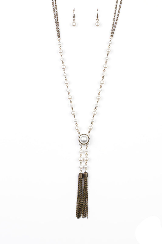 Paparazzi Necklaces - Vintage Diva - Brass