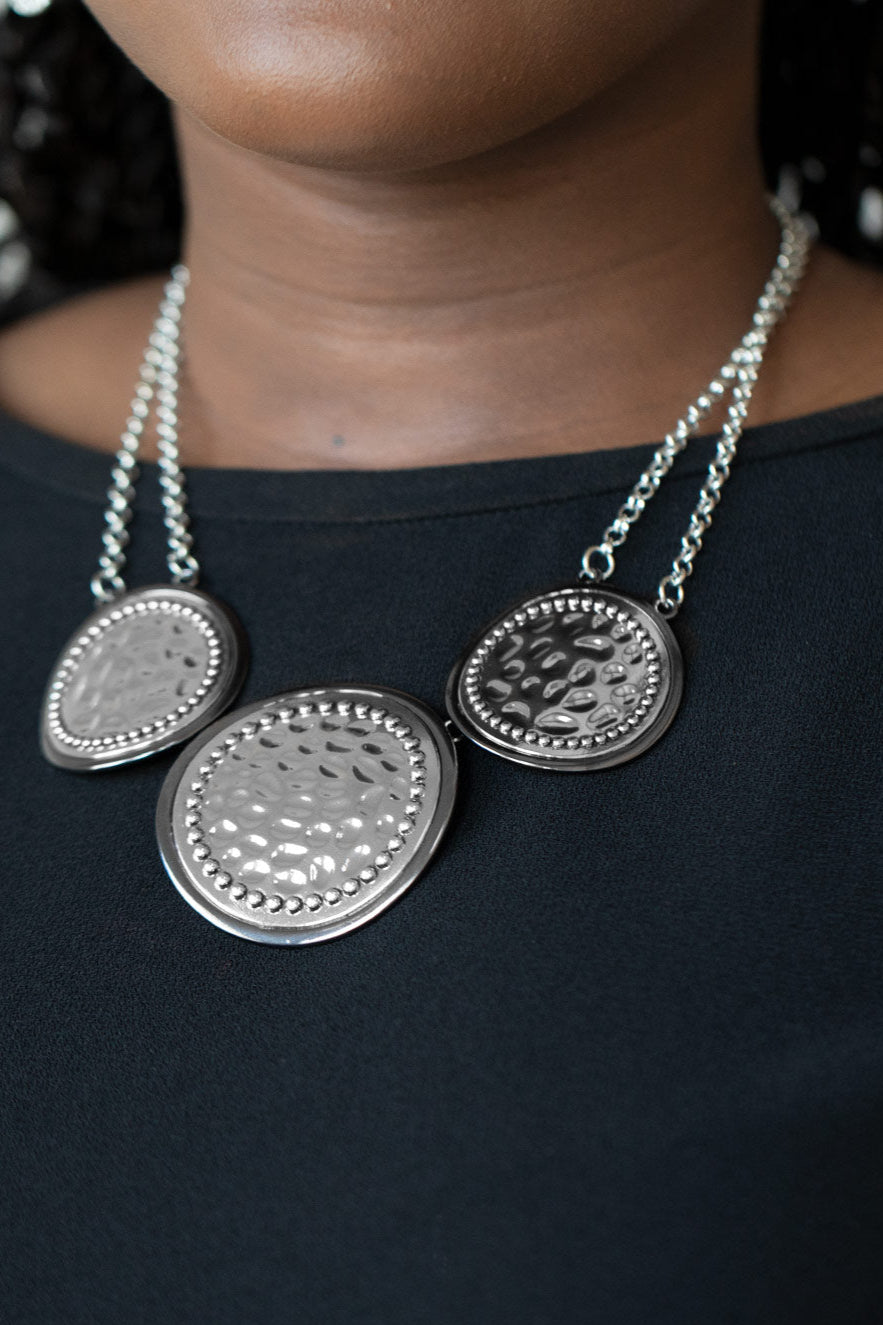 Paparazzi Necklaces - Gladiator Glam - Black