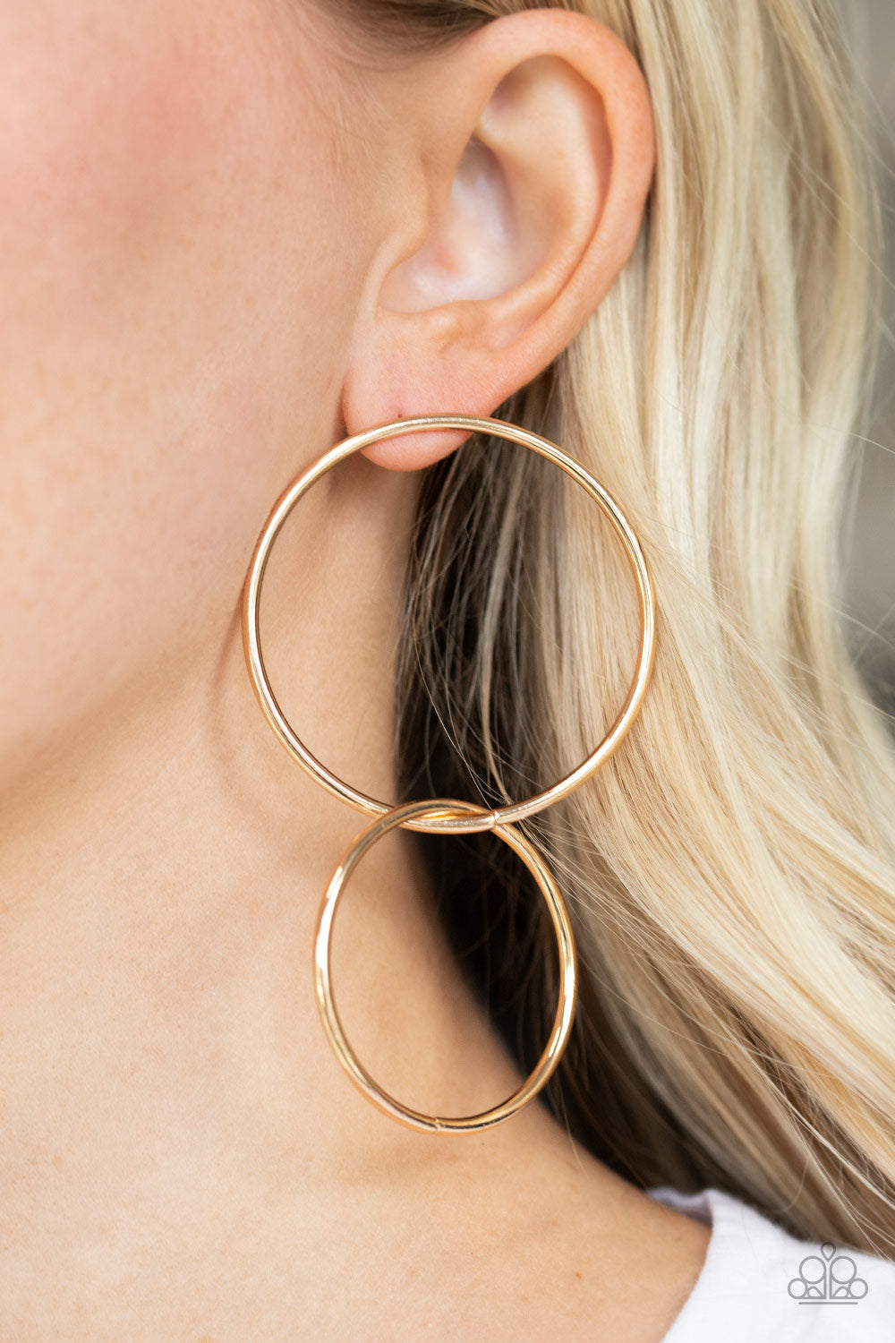 Paparazzi Earrings - City Simplicity - Gold