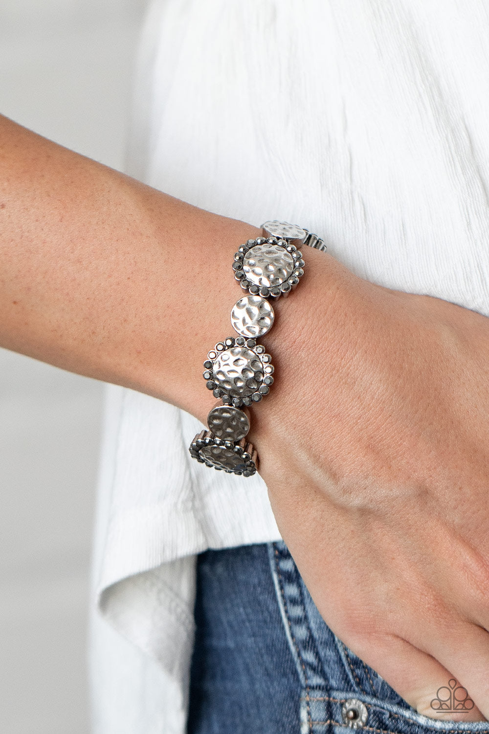 Paparazzi Bracelets - Mixed Up Metro - Silver