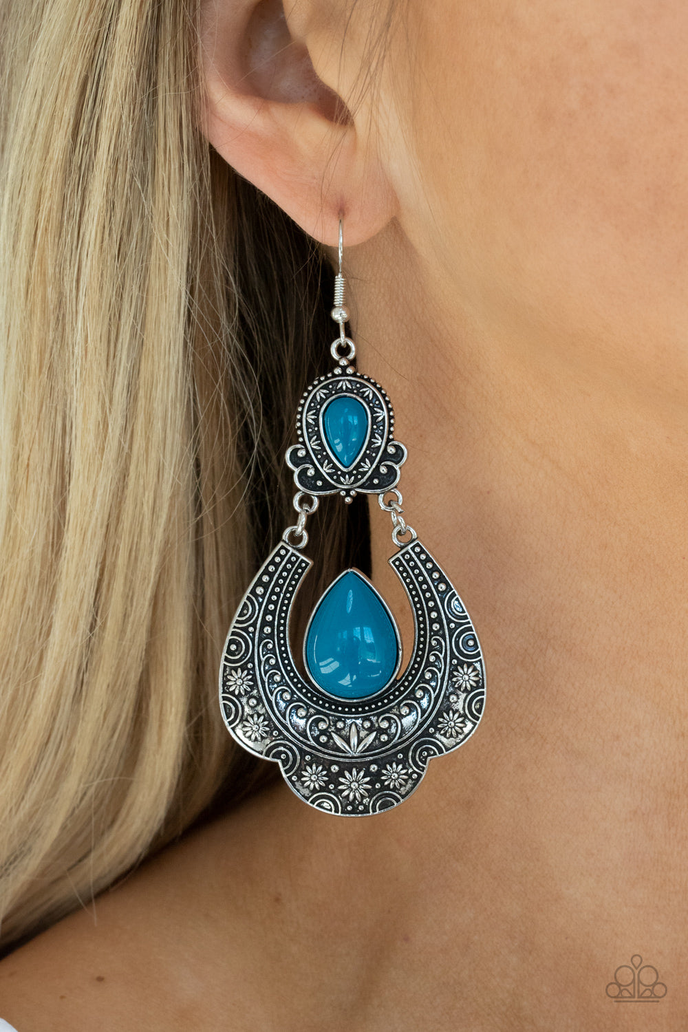 Paparazzi Earrings - Rise and Roam - Blue