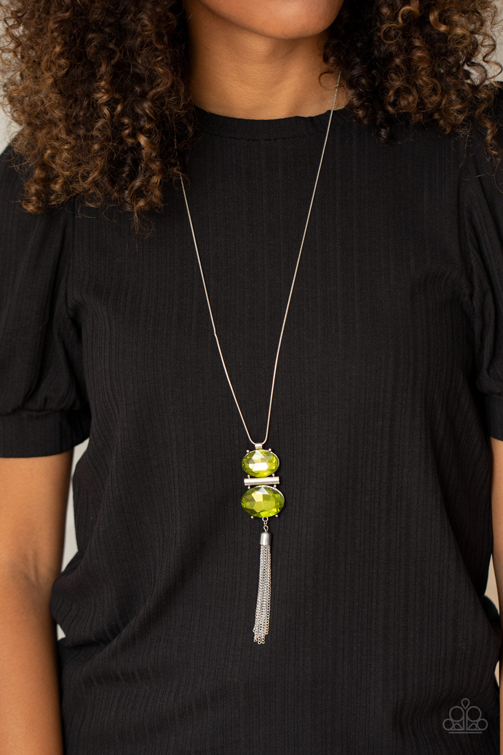 Paparazzi Necklaces - Runway Rival - Green