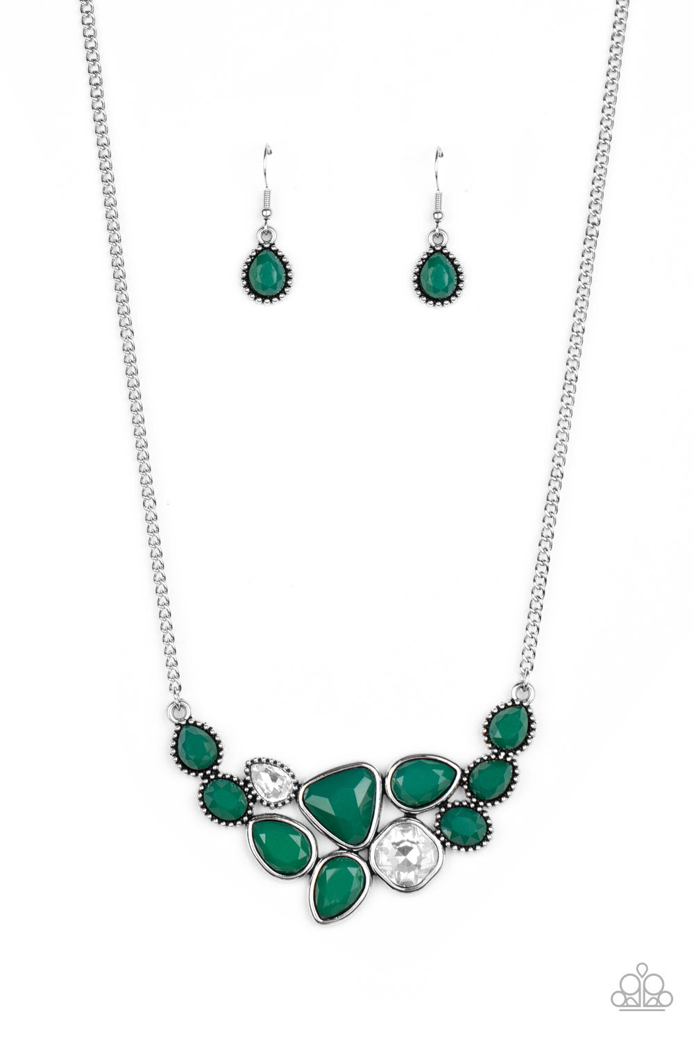 Paparazzi Necklaces - Breathtaking Brilliance - Green
