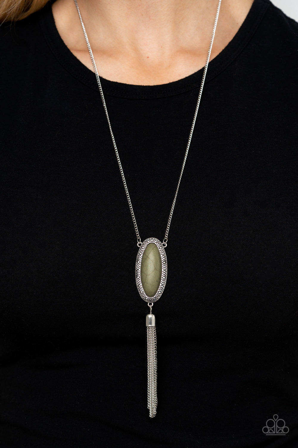Paparazzi Necklaces - Ethereal Eden - Green