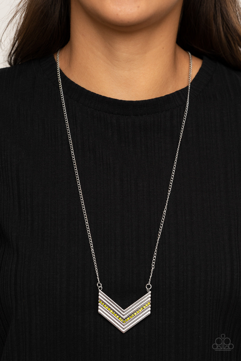 Paparazzi Necklaces - Armed and FABULOUS - Green